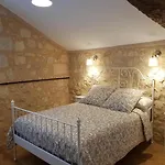 Domaine Du Chauvet 3*