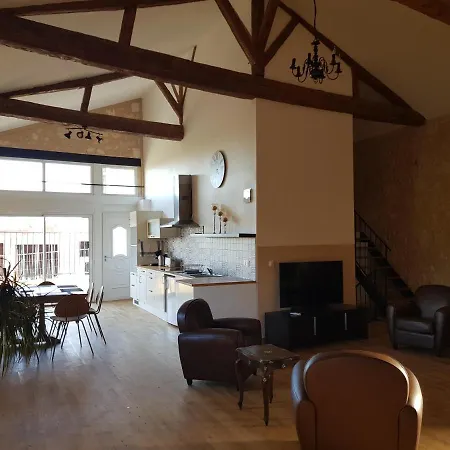 Domaine Du Chauvet Pensión