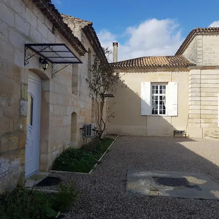 Domaine Du Chauvet 3*