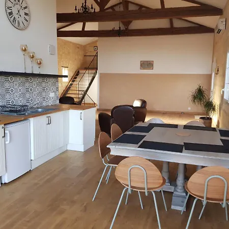 Pensjonat Domaine Du Chauvet 3*