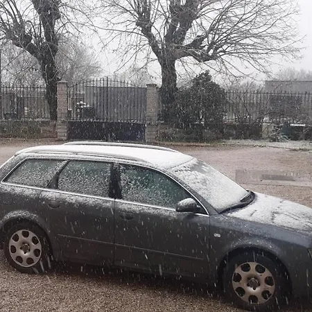 Domaine Du Chauvet 招待所 3*