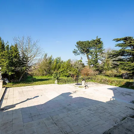 Domaine Du Chauvet Sainte-Eulalie (Gironde)